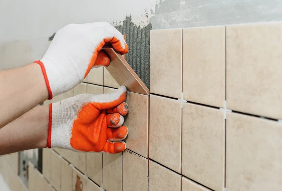 Trabajamos con las mejores marcas para ofrecerle todo lo que busca en material de construcción en Ribeira