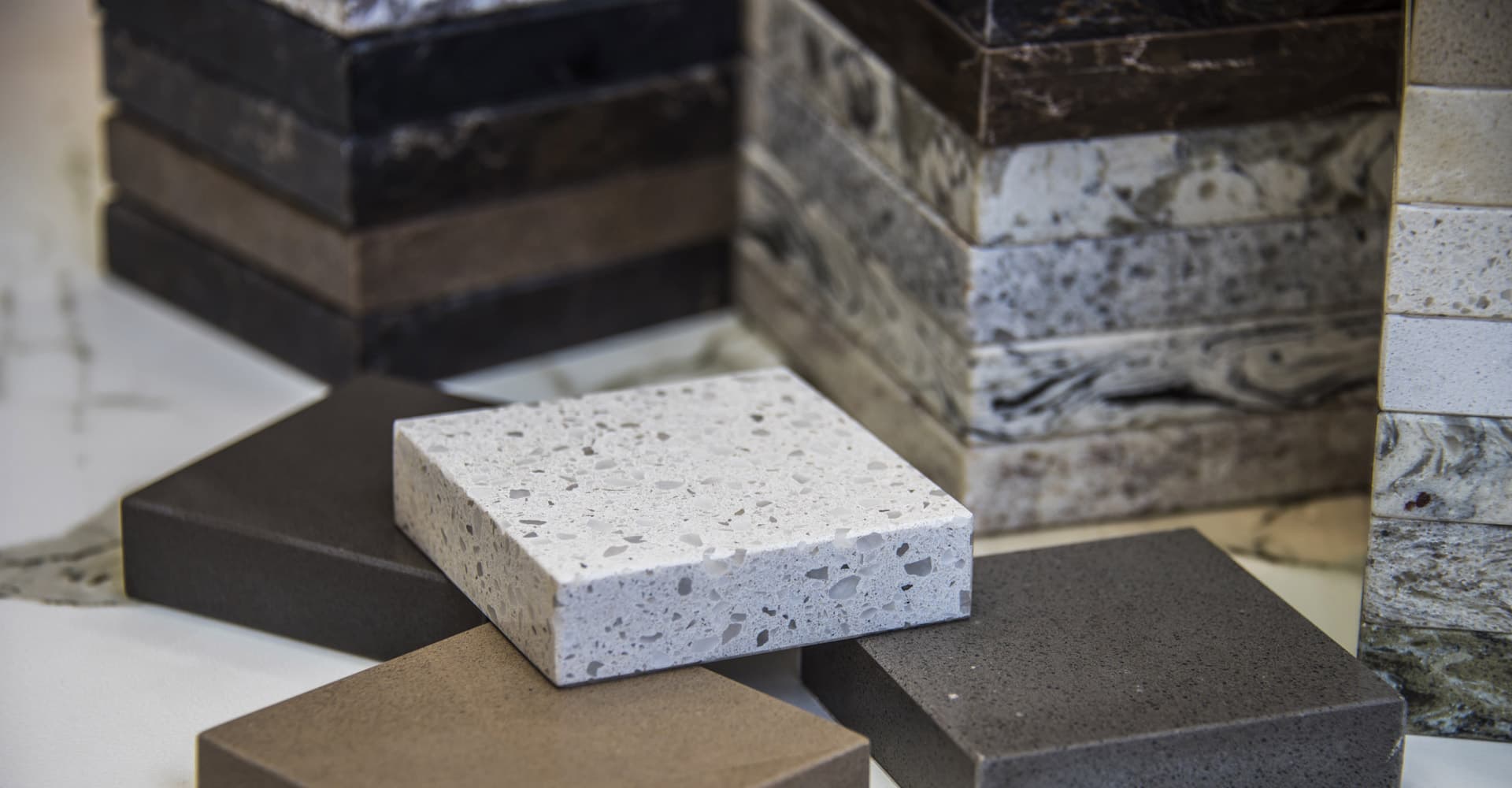 ¿Busca asesoramiento para una decoración en mármol?